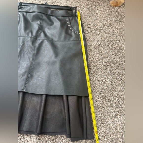 Zara Leather Skirt - Picture 4 of 4